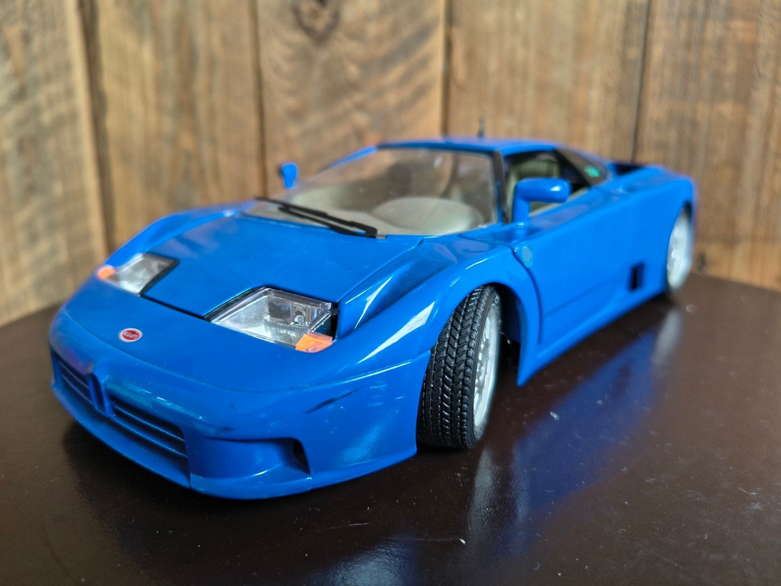 Bugatti EB110 (1991) - 1:18 Bburago, Ophalen of Verzenden, Zo goed als nieuw, Auto, Bburago