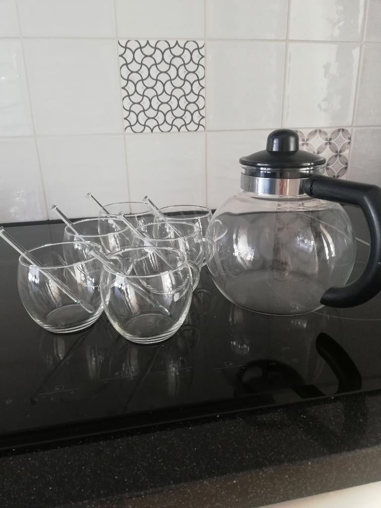 Te koop: complete theeset van glas, Ophalen, Zo goed als nieuw