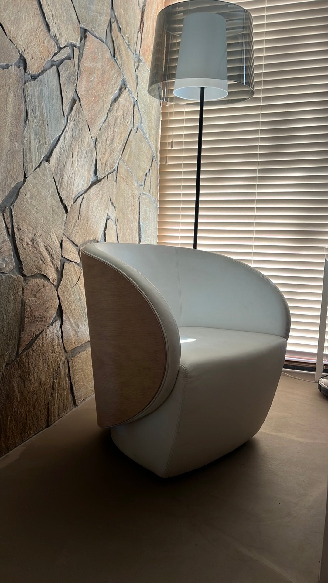 Cala Brunner stoel design chair 2 stuks, Ophalen, Eenpersoons, Zo goed als nieuw, Minder dan 150 cm