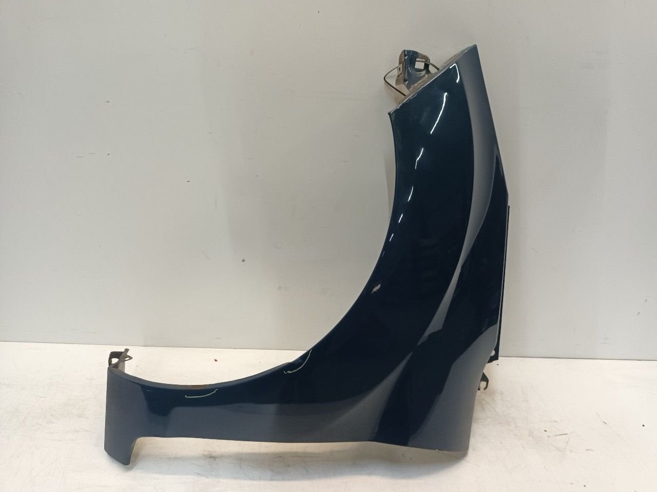 Voorscherm links Ford Fiesta, Onderdelen@venauto.nl, Van der Ven Autorecycling B.V., Gebruikt, Ettenseweg 76, 4706 PB Roosendaal, The Netherlands