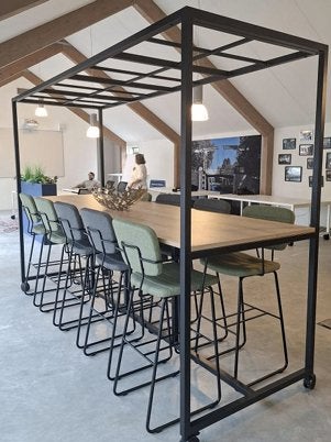 Complete kantoorinrichting -ALLES IN 1 KOOP, Huis en Inrichting, Bureaus, Zo goed als nieuw, Met wielen, Ophalen