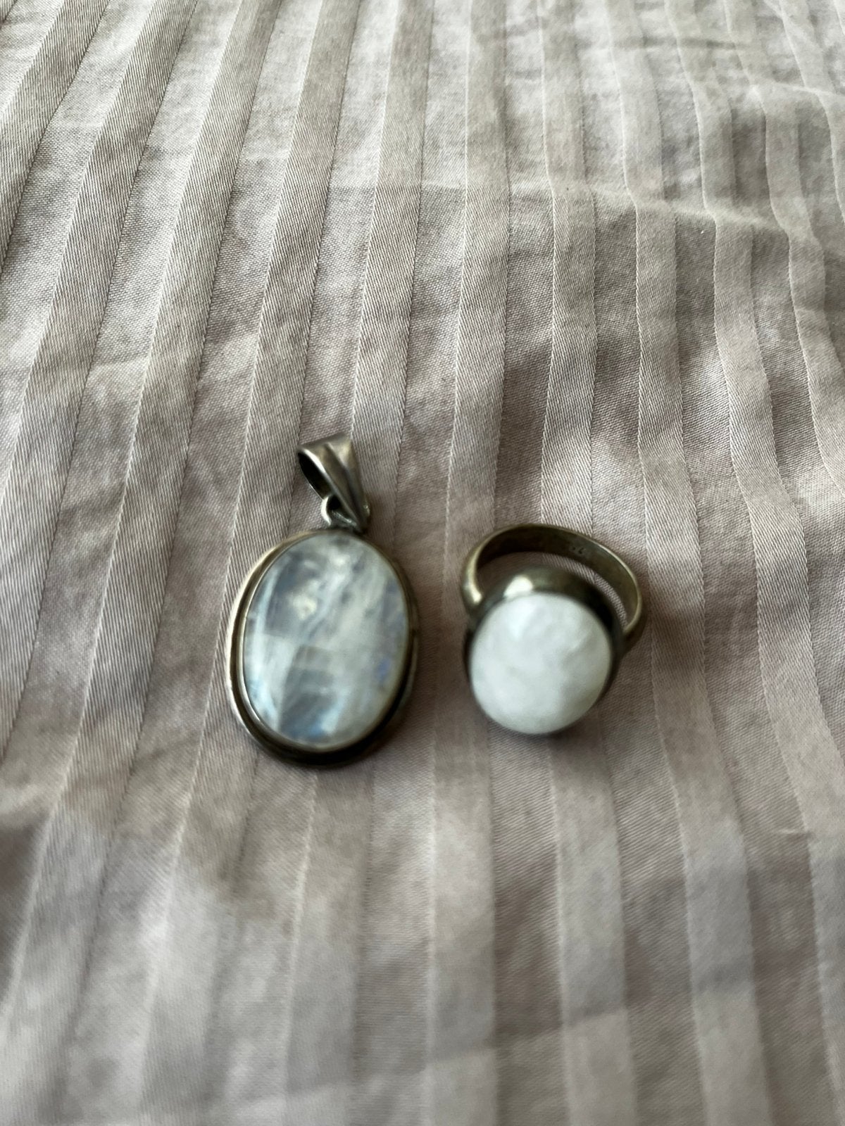 Prachtige maansteen zilveren hanger met bijpassende ring, Ophalen of Verzenden, Zo goed als nieuw, Zilver