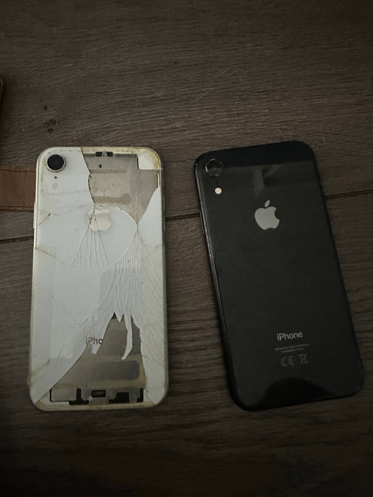 Kapotte iPhone 2 voor onderdelen, Telecommunicatie, Mobiele telefoons | Apple iPhone, Niet werkend, iPhone 2G Original, Ophalen of Verzenden
