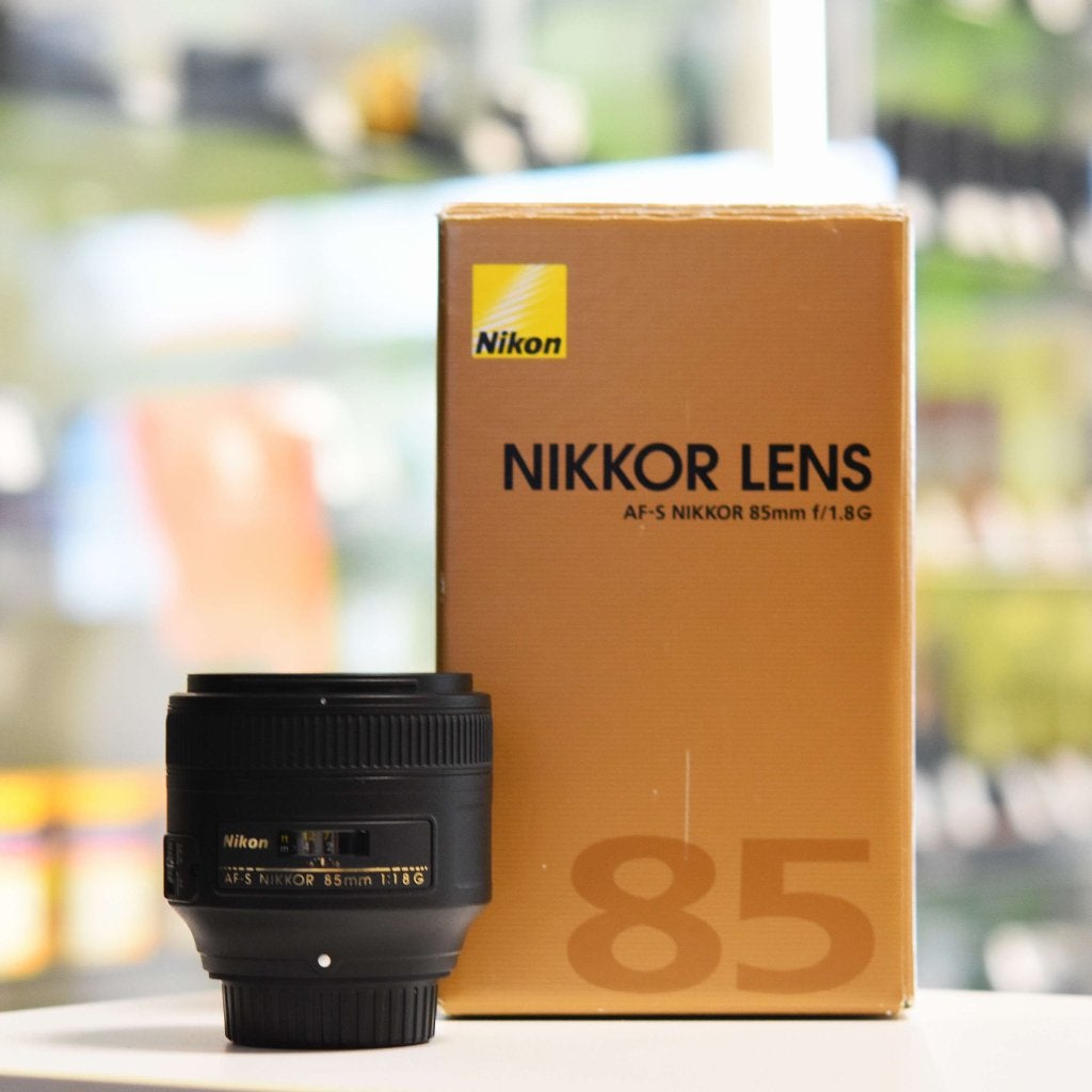 Nikon 85mm f/1.8 G (Heerenveen), Foto-Groep, Luttekepoortstraat 26 3841 AX Harderwijk, Nikon, Ophalen of Verzenden