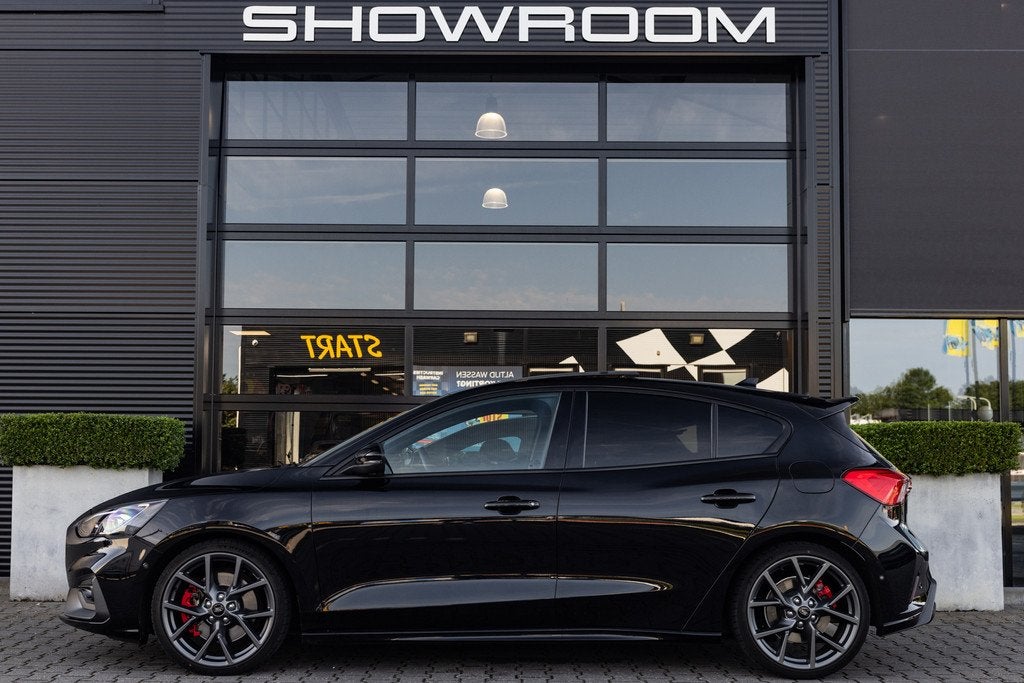 Ford Focus 2.3 EcoBoost ST-3, Pano, B&O, HUD, ACC Dealer ond, Auto's, Gebruikt, Zwart, Leder en Stof, Origineel Nederlands