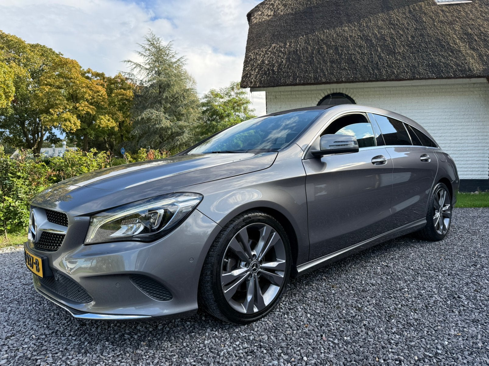 Mercedes-Benz CLA 1.6 Cla180 90KW Sh.br. 7G-DCT 2017 Grijs, Auto's, CLA, 730 kg, 4 cilinders, 122 pk