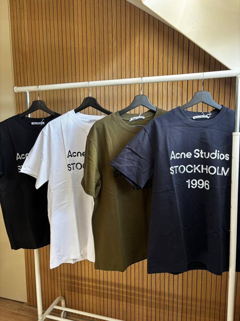 Acne shirtjes, Ophalen of Verzenden, Nieuw, Overige maten