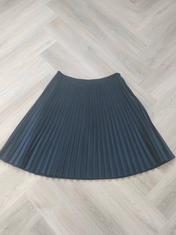 Donkerblauwe geplooide rok Maison Scotch mt 2 / 38 zgan, Maat 38/40 (M), Blauw, Zo goed als nieuw, Knielengte