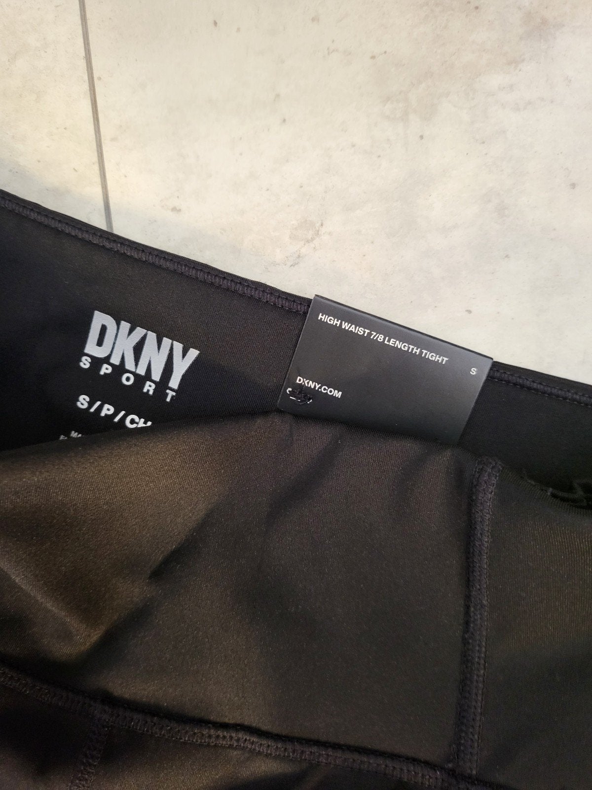 DKNY Sport High Waist 7/8 Legging - Nieuw met kaartjes, Kleding | Dames, Zwart, Nieuw, Ophalen of Verzenden, Fitness of Aerobics