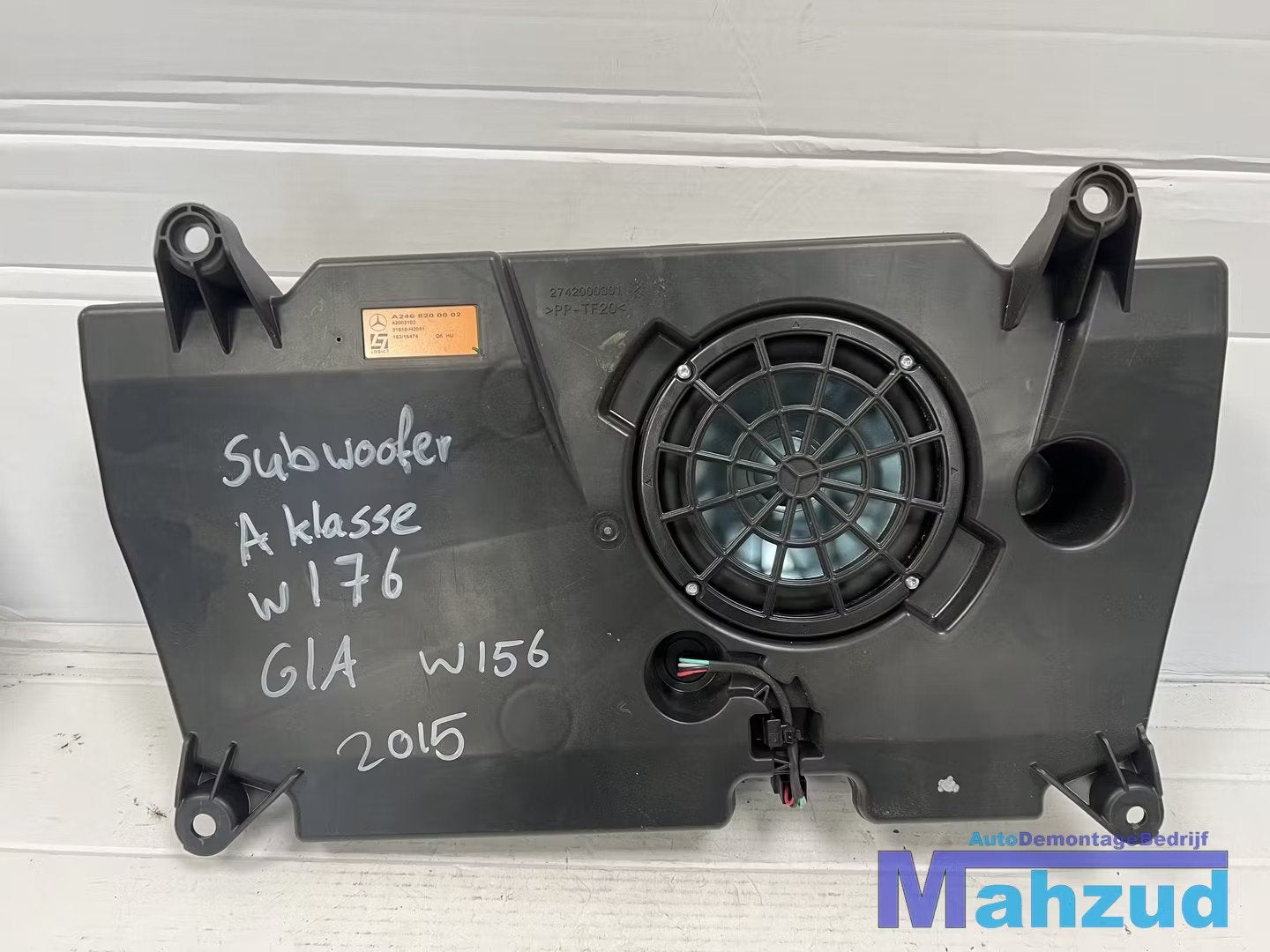 MERCEDES A GLA W176 Subwoofer speaker A2468200002, Gebruikt, Mercedes-Benz AG, Mercedes-Benz, Ophalen of Verzenden