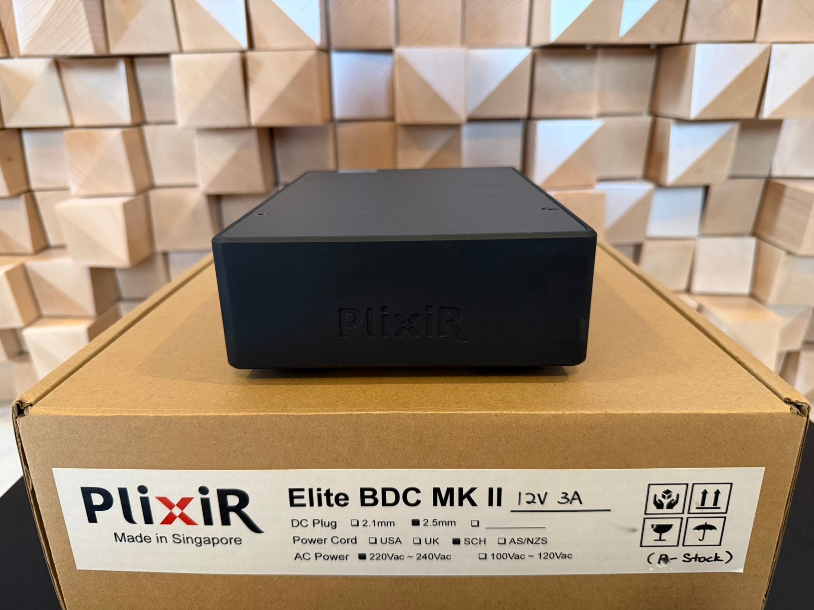 Plixir Elite BDC mk2 12v PSU voeding, Info@poelsaudio.nl, Poels Audio, Ophalen of Verzenden, Zo goed als nieuw