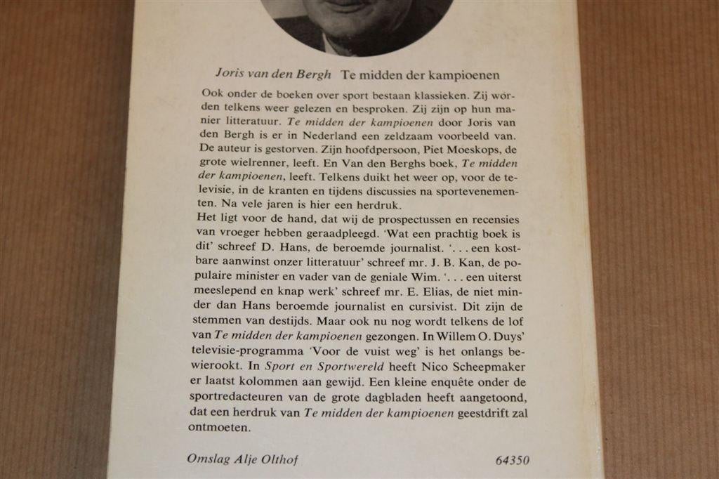 Te Midden der Kampioenen [1964] — Wielrenner Moeskops, Ophalen of Verzenden, Gelezen, Watersport en Hengelsport