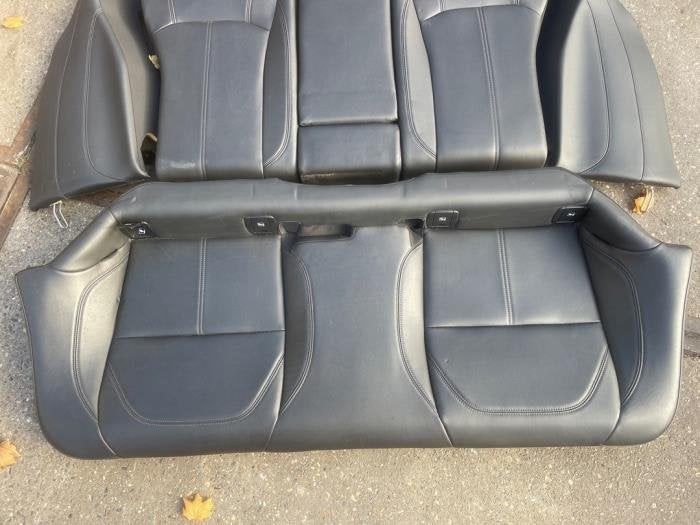 Achterbank van een Alfa Romeo Giulia, Gebruikt, -, Verzenden, -