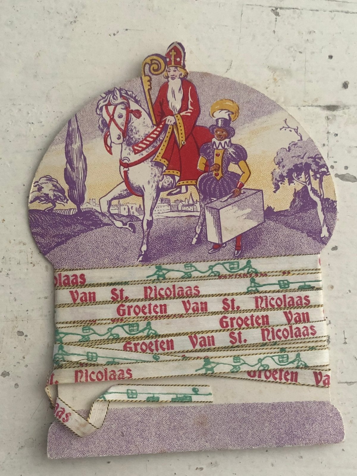 Oud Sinterklaas cadeau lint, Diversen, Ophalen of Verzenden, Gebruikt