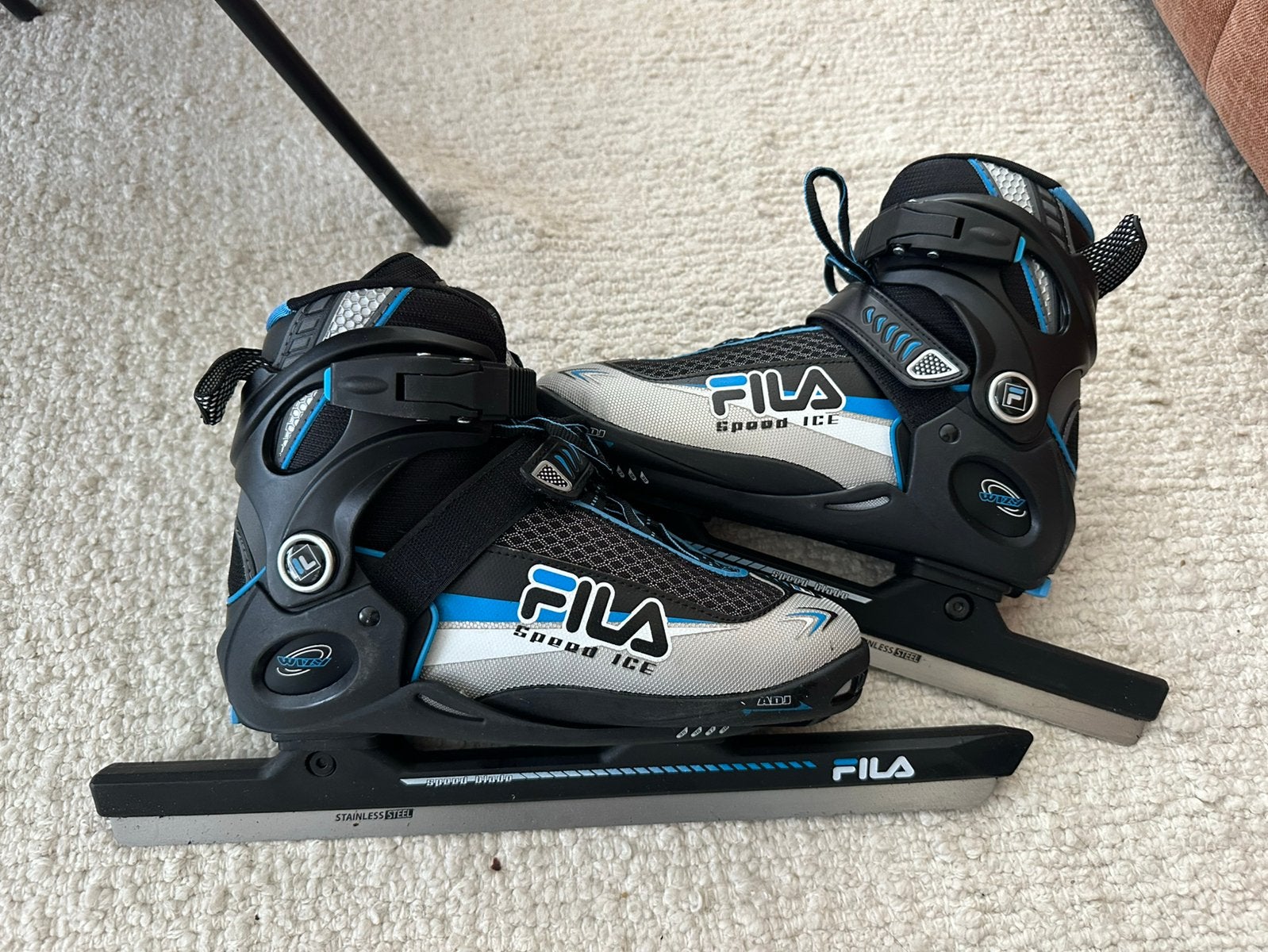 Fila Wizy verstelbare schaatsen / combinoren maat 35 tm 38, Overige merken, Combinoren, Ophalen of Verzenden, Zo goed als nieuw