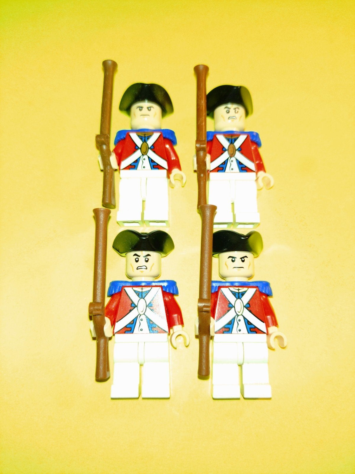 LEGO PIRATES OF THE CARIBBEAN KING GEORGE'S SOLDIERS FIGUREN, Kinderen en Baby's, Speelgoed | Duplo en Lego, Overige thema's, Lego
