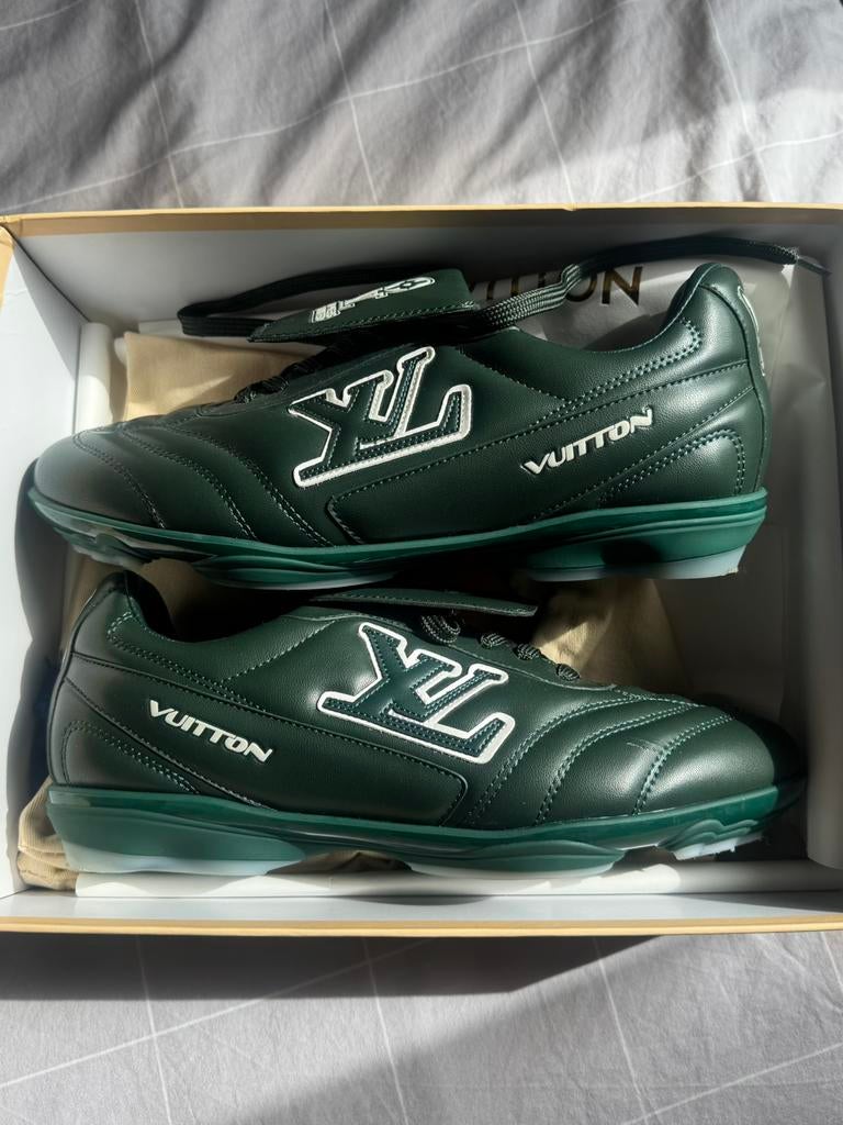 Louis Vuitton Football Sneakers, Kleding | Heren, Schoenen, Ophalen of Verzenden, Zo goed als nieuw, Zwart