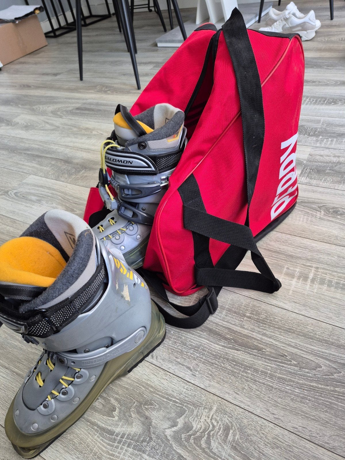 Salomon ski schoenen maat 40 1/3, Sport en Fitness, Skiën en Langlaufen, Gebruikt, Schoenen, Skiën, Salomon