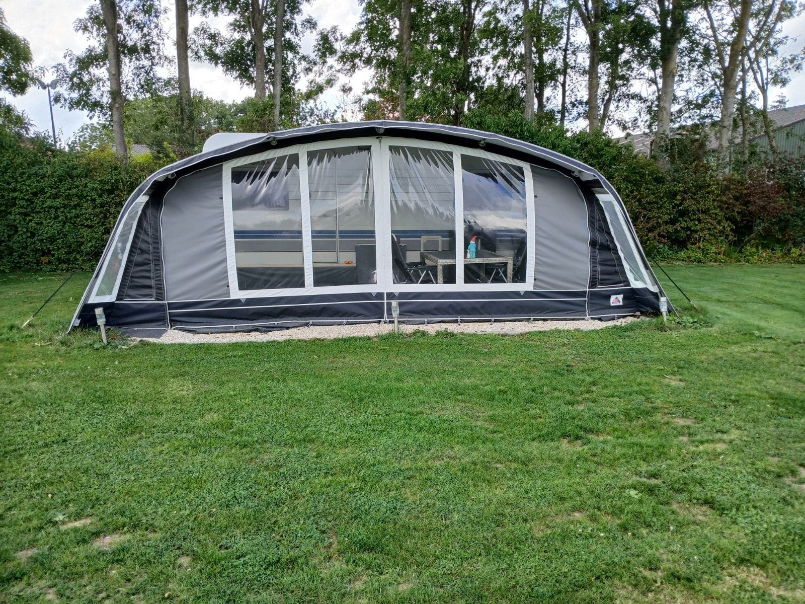 HOBBY 495 de Luxe 1997 - compleet met Dorema voortent/luifel, Caravans en Kamperen, Ophalen, Gebruikt