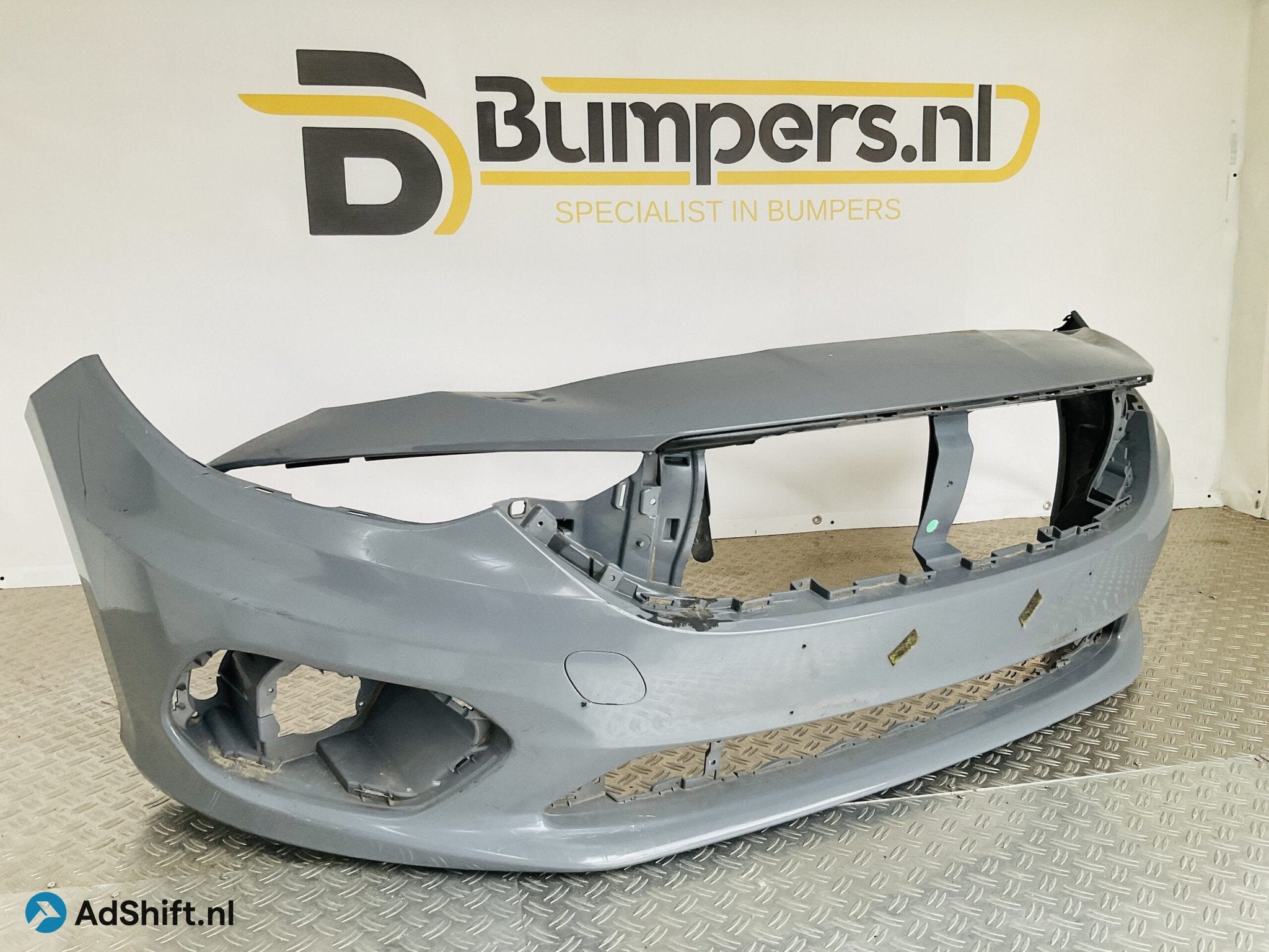 Bumper Fiat Tipo 2015-2023 735631451 Voorbumper 2-B8-13293R, Bumper