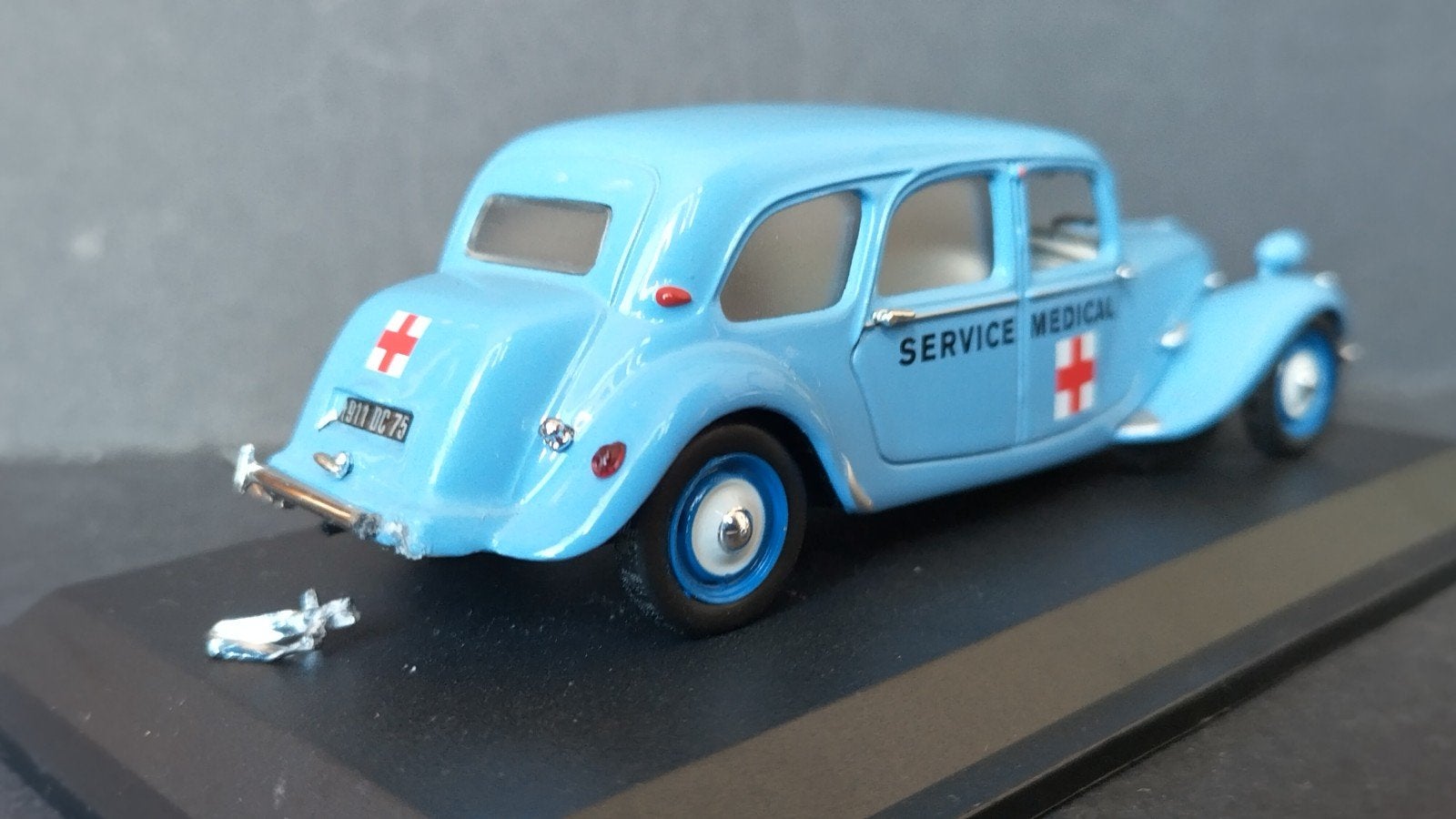 Citroen Traction Avant Ambulance 1:43 Norev Pol, Auto, Verzenden, ., Nieuw