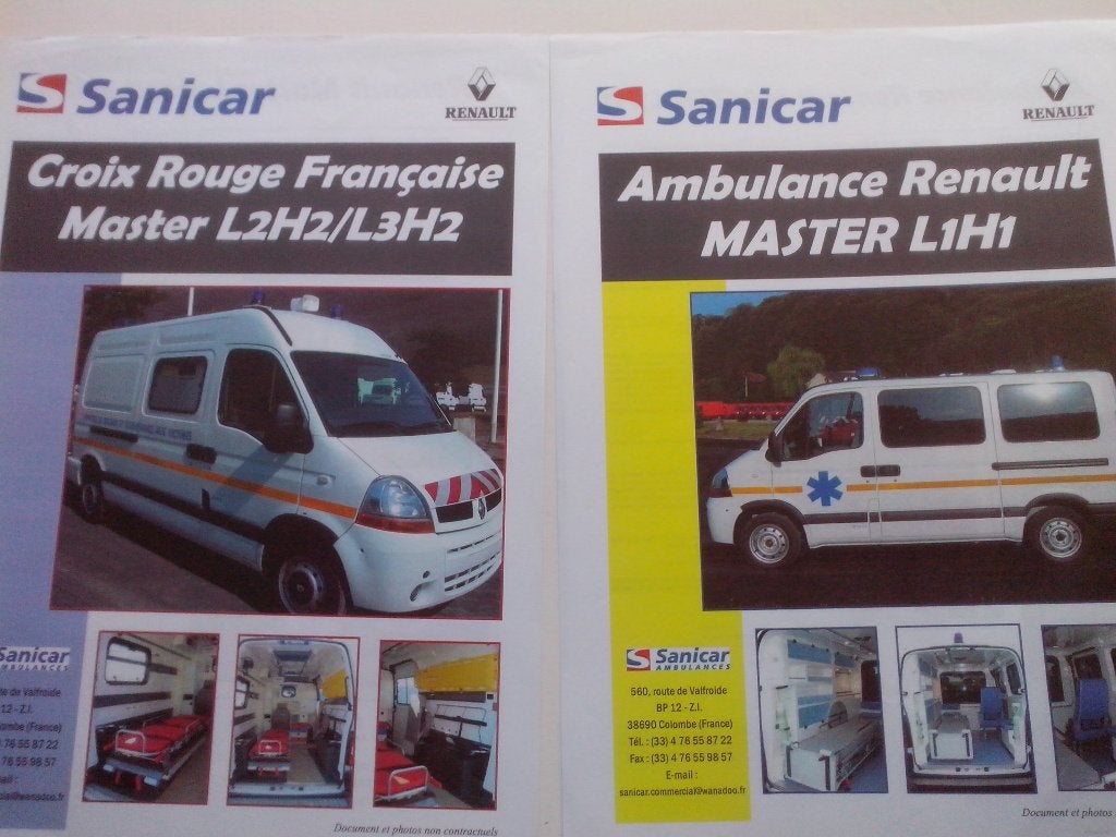 7x Ambulance brochures folders Visser Renault Nissan Altas, Ophalen of Verzenden, Zo goed als nieuw, Renault