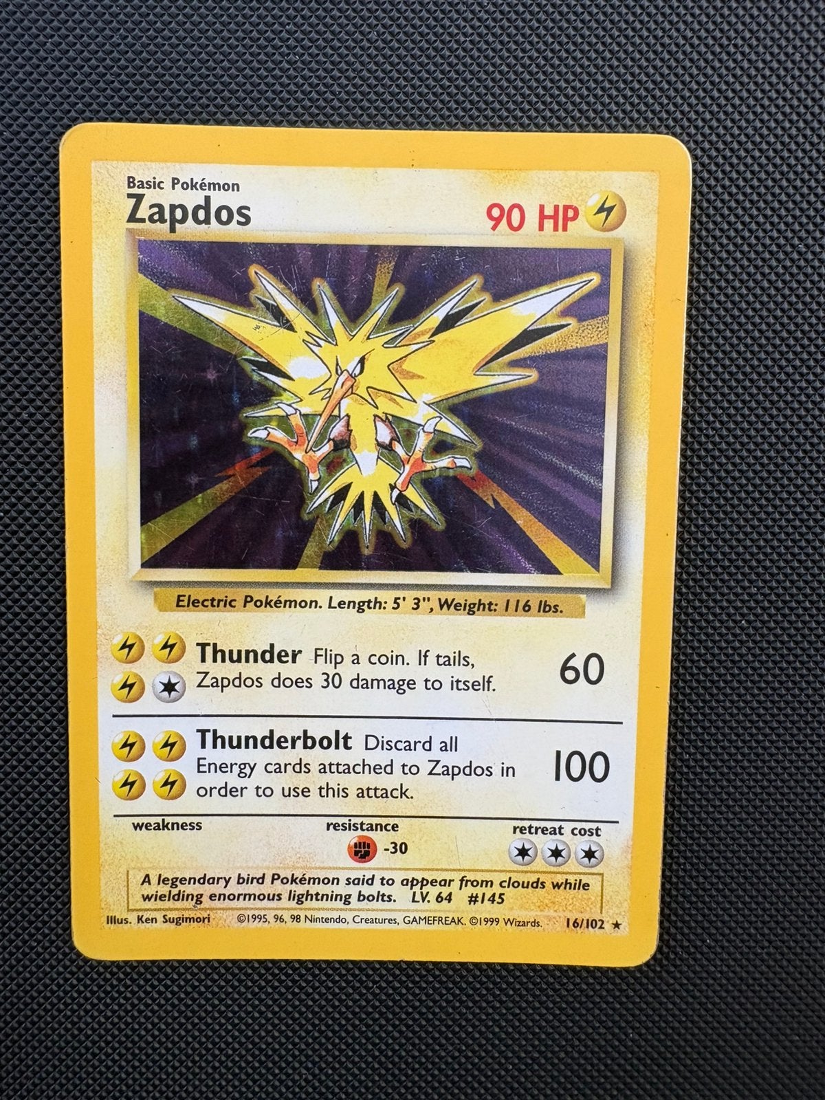 Zapdos holo 16/102 pokemon base set, Ophalen of Verzenden, Zo goed als nieuw