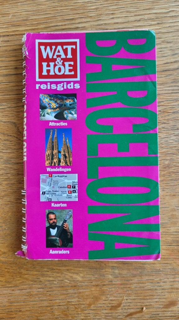 reisgids BARCELONA, Europa, Ophalen of Verzenden, Reisgids of -boek, Gelezen
