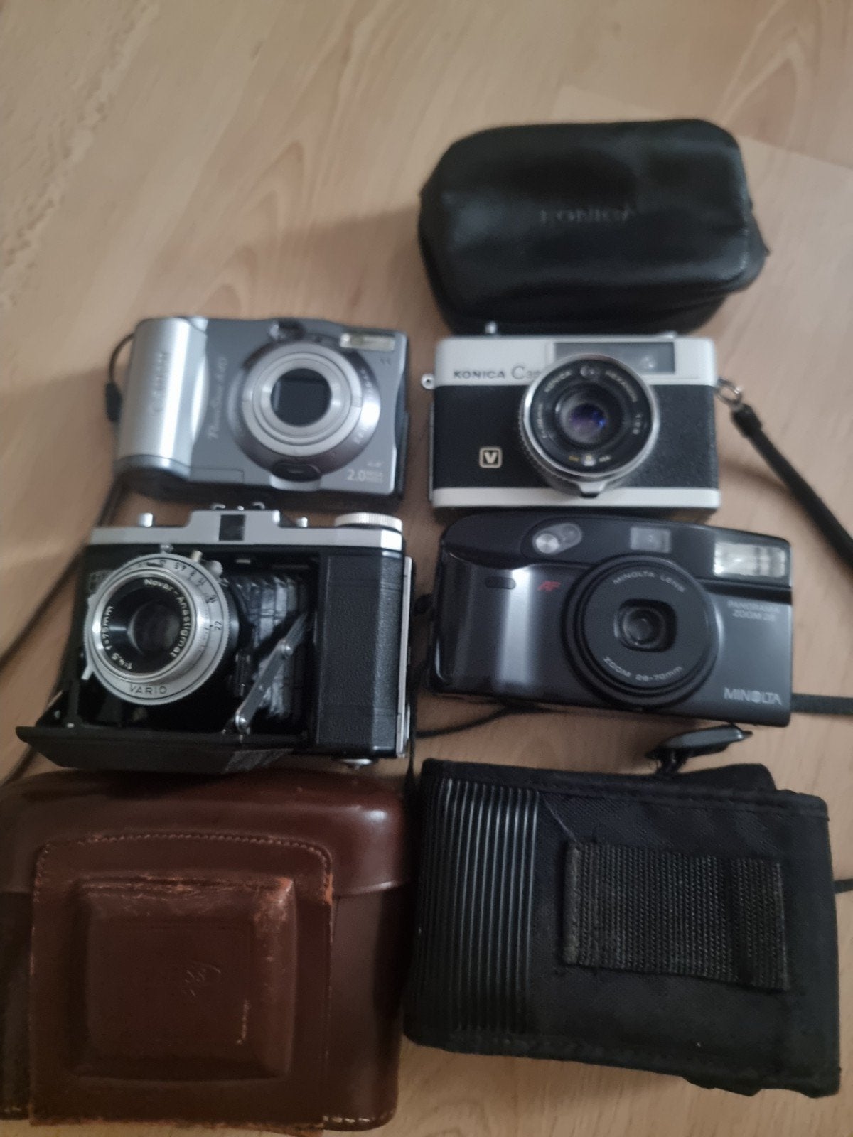 Diverse fototoestellen, Audio, Tv en Foto, Ophalen of Verzenden, Compact, Minolta