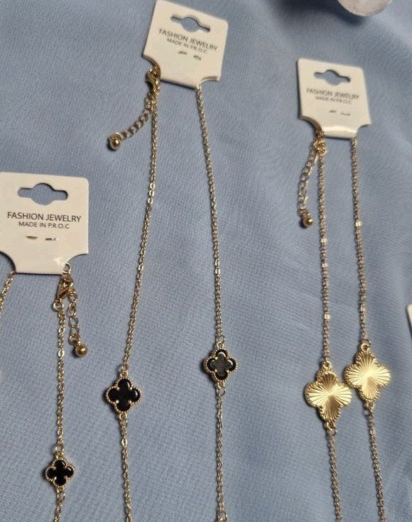 18K Gold Plated Klaver Sieraden Set: Ketting & Enkelbandje, Sieraden, Tassen en Uiterlijk, Kettingen, Nieuw, Overige materialen