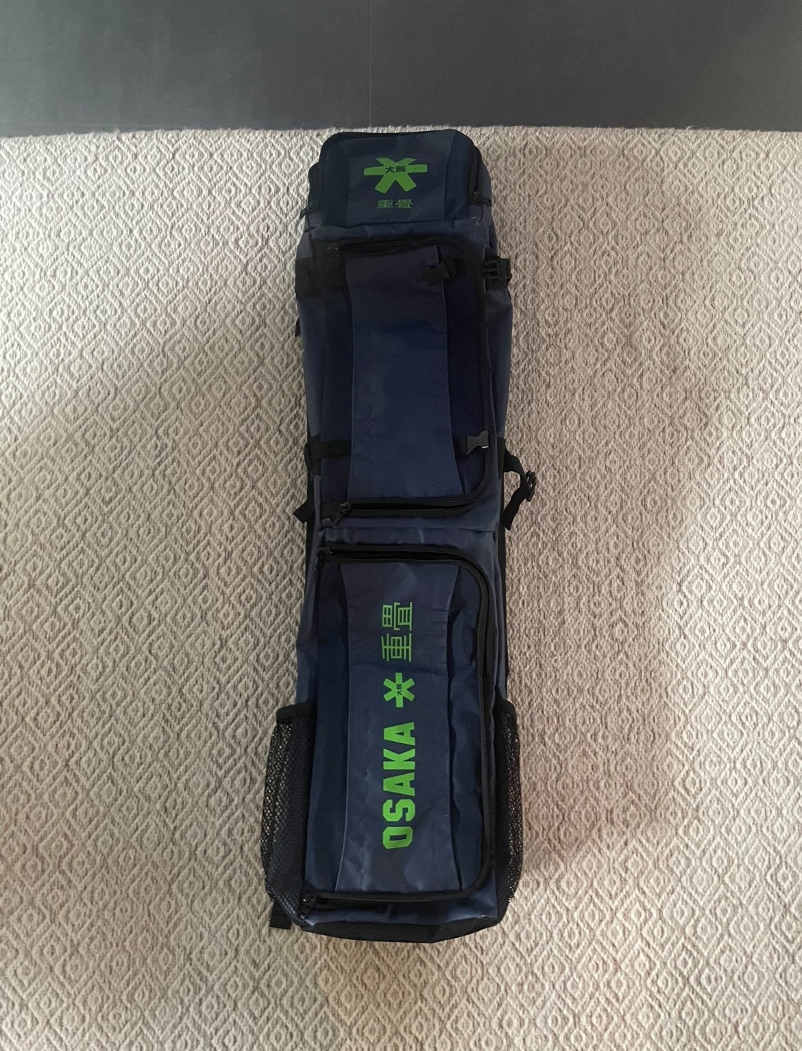 OSAKA hockey stickbag / rugzak - groot - donkerblauw., Sport en Fitness, Hockey, Ophalen of Verzenden, Zo goed als nieuw, Tas