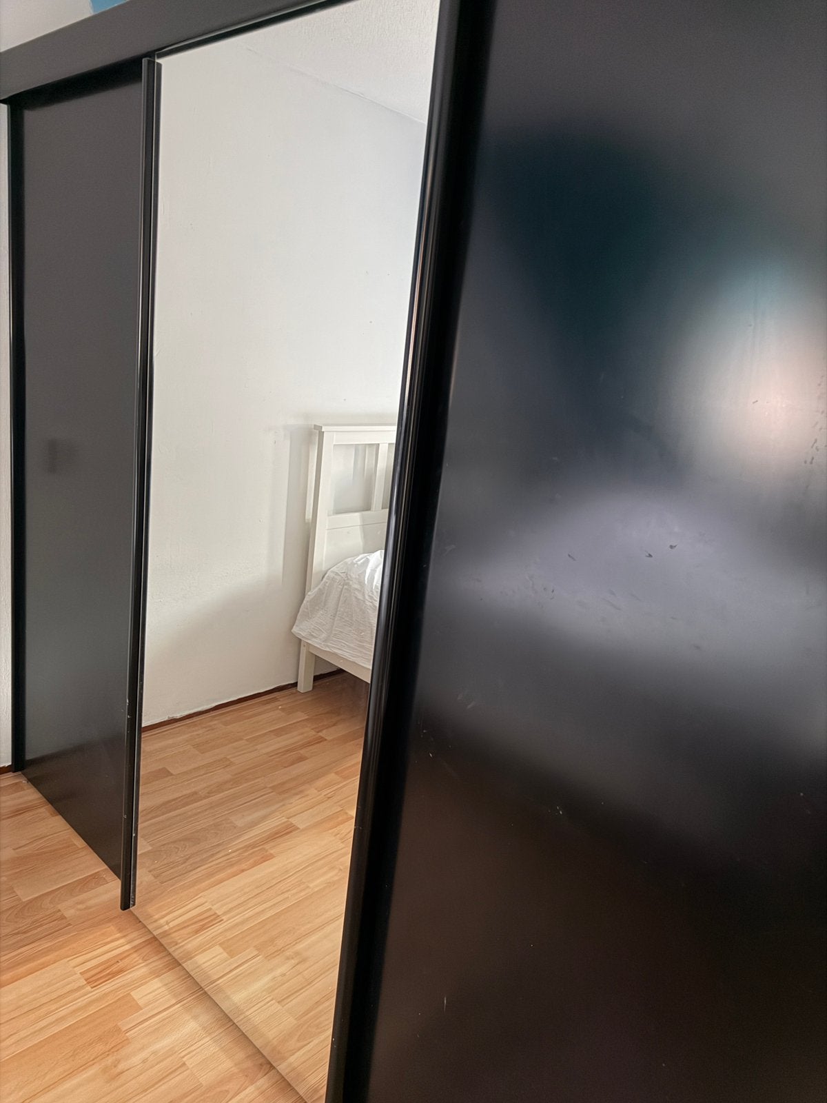 Grote zwarte kledingkast, Huis en Inrichting, Overige materialen, Met deur(en), Gebruikt, 200 cm of meer