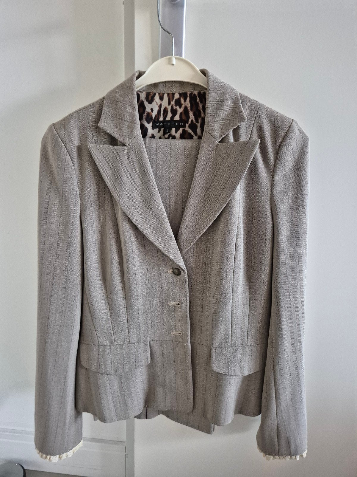 Watcher pak beige creme maat S jasje en broek, Kostuum of Pak, Ophalen of Verzenden, Maat 36 (S), Grijs