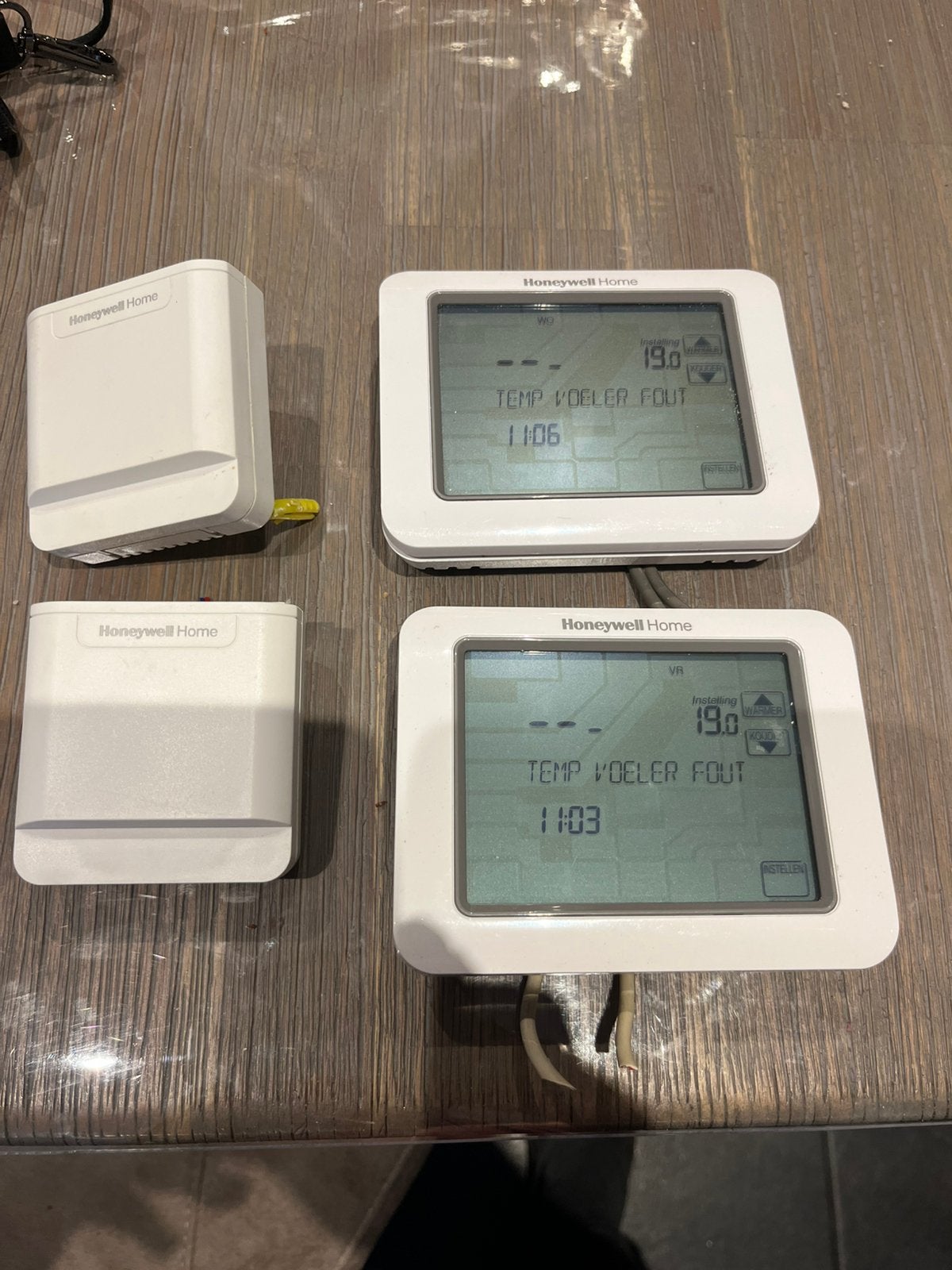Honeywell grohterm touchscreen, Doe-het-zelf en Verbouw, Ophalen, Zo goed als nieuw