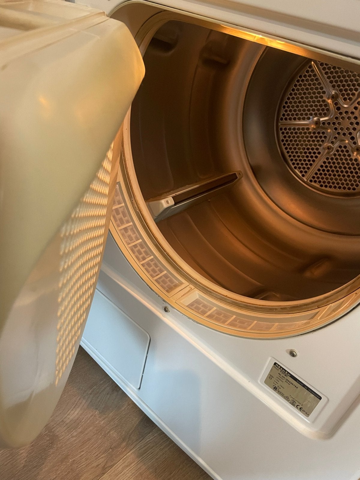 Miele Novotronic T273c condensdroger, Witgoed en Apparatuur, Wasdrogers, Ophalen, 6 tot 8 kg, Gebruikt, Luchtafvoer