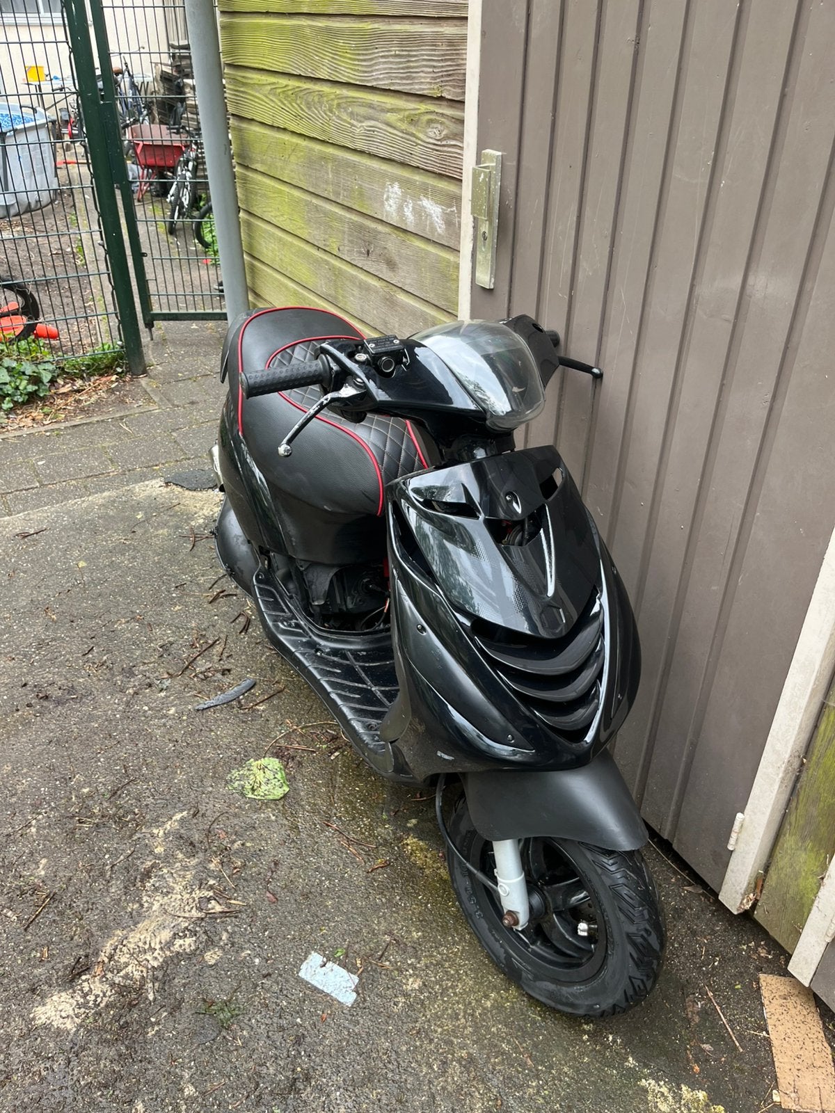 Zip 70 cc, Fietsen en Brommers, Scooters | Piaggio, Ophalen, Tweetakt, Zo goed als nieuw, 70 cc