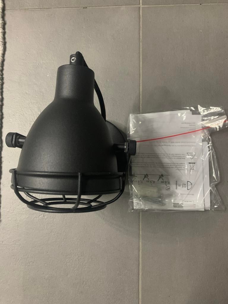 Zwarte spot nieuw, Huis en Inrichting, Lampen | Spots, Ophalen, Nieuw, Metaal of Aluminium, Plafondspot of Wandspot