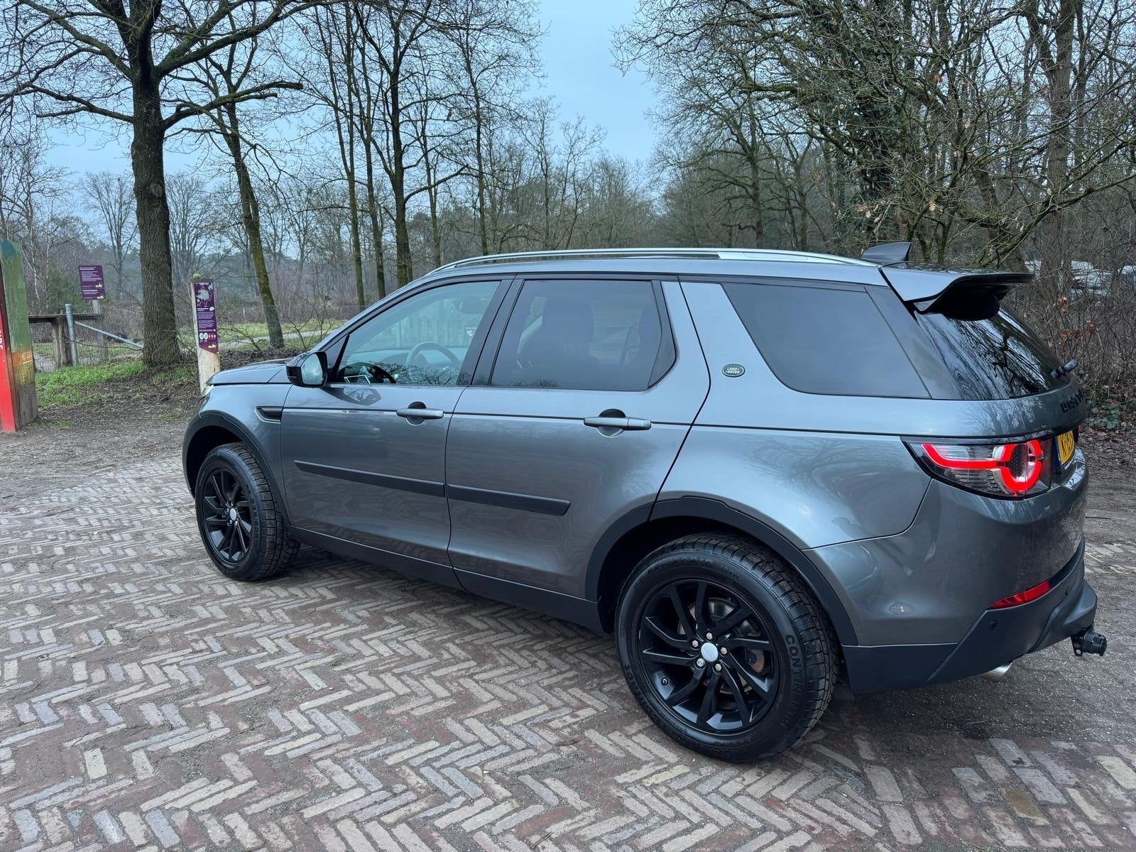 Koopje! Land Rover Discovery Sport 2.0 TD4 4WD AUT 2018, Auto's, Automaat, Leder, Diesel, Particulier