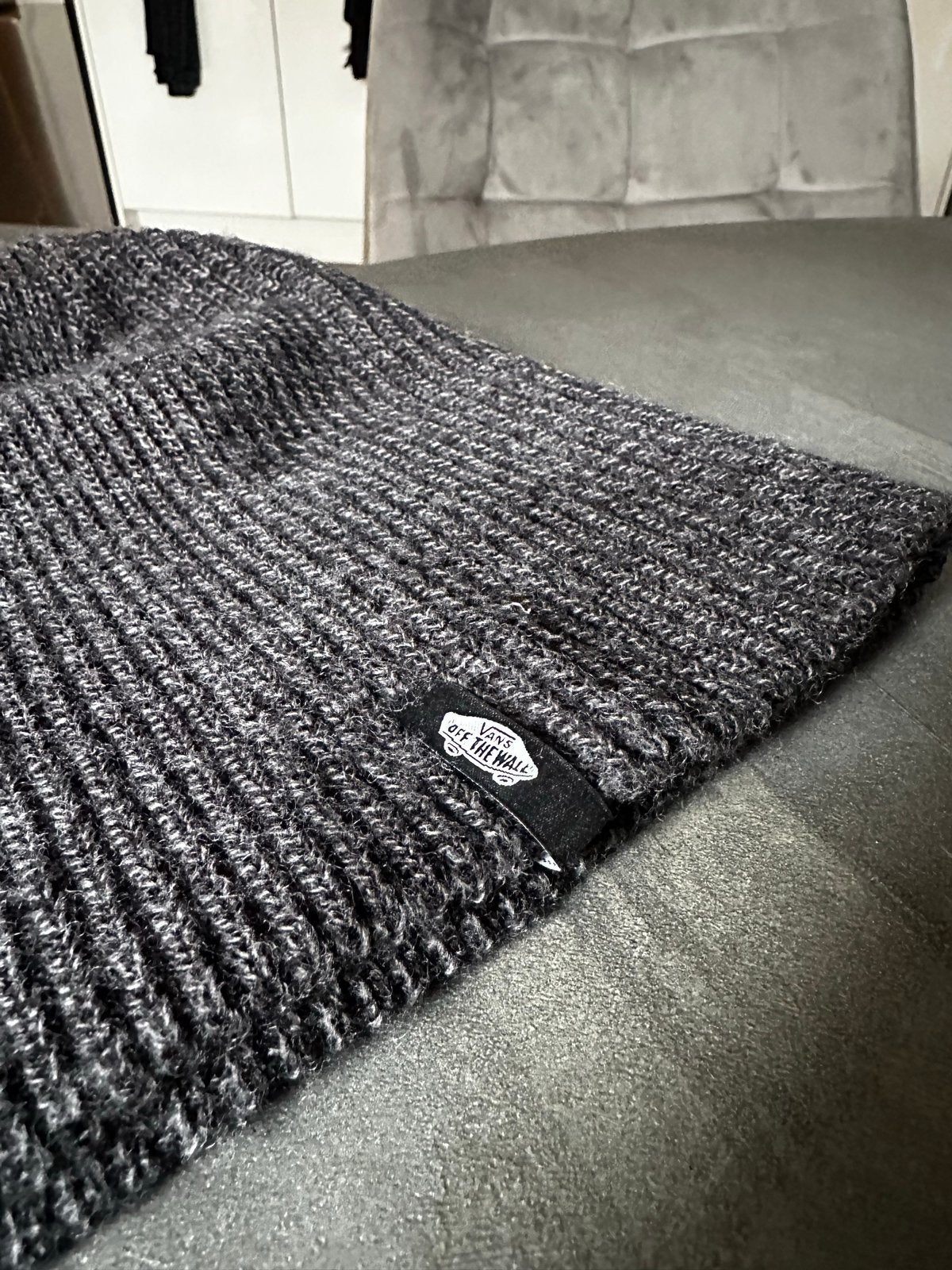Vans Muts - Grijs Gebreide Beanie, Ophalen, Zo goed als nieuw, Muts