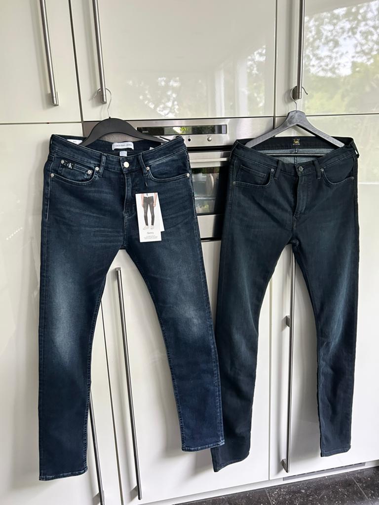 2 nieuwe, ongedragen spijkerbroeken maat 32/34, Ophalen of Verzenden, Nieuw, Blauw, W32 (confectie 46) of kleiner