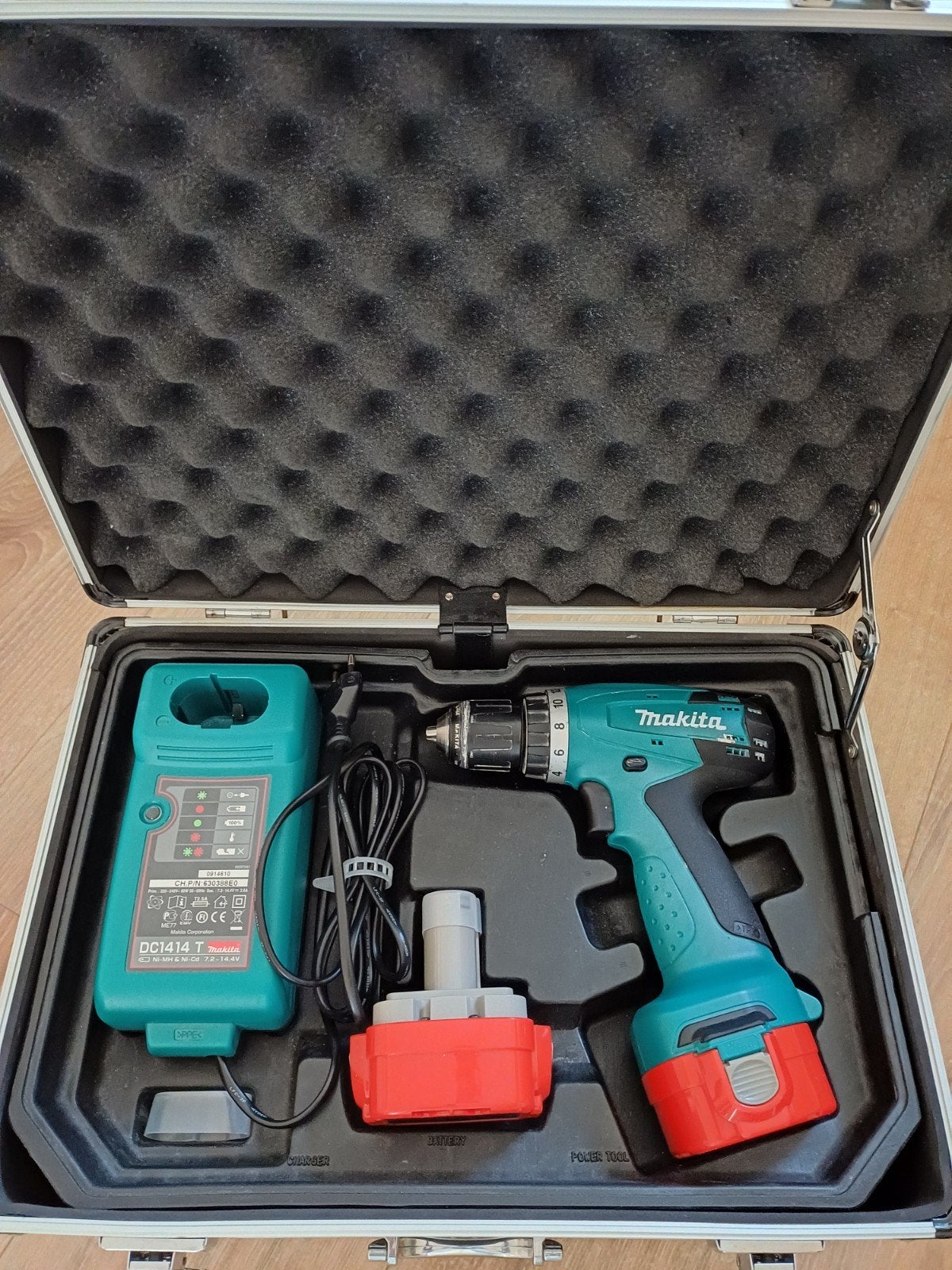 Makita 6271D accuboormachine, Ophalen, Gebruikt, Variabele snelheid, Boor- en Schroefmachine