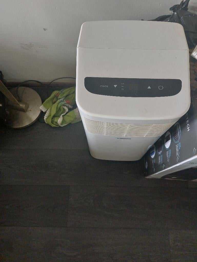 Tomado airco wit, Ophalen, Timer, Koelen en Ontvochtigen, 3 snelheden of meer