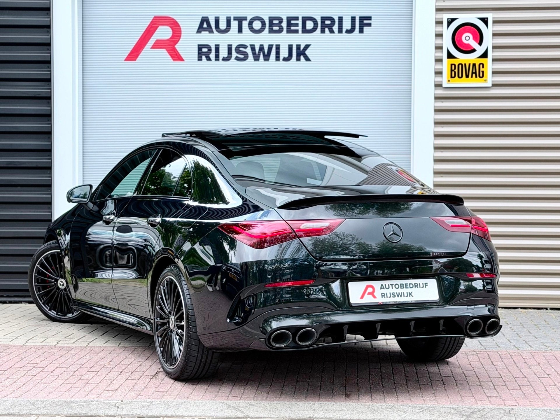 Mercedes-Benz CLA-klasse 180 Edition AMG 45s Pano/360/Burmes, Auto's, 136 pk, Gebruikt, 4 cilinders, Zwart