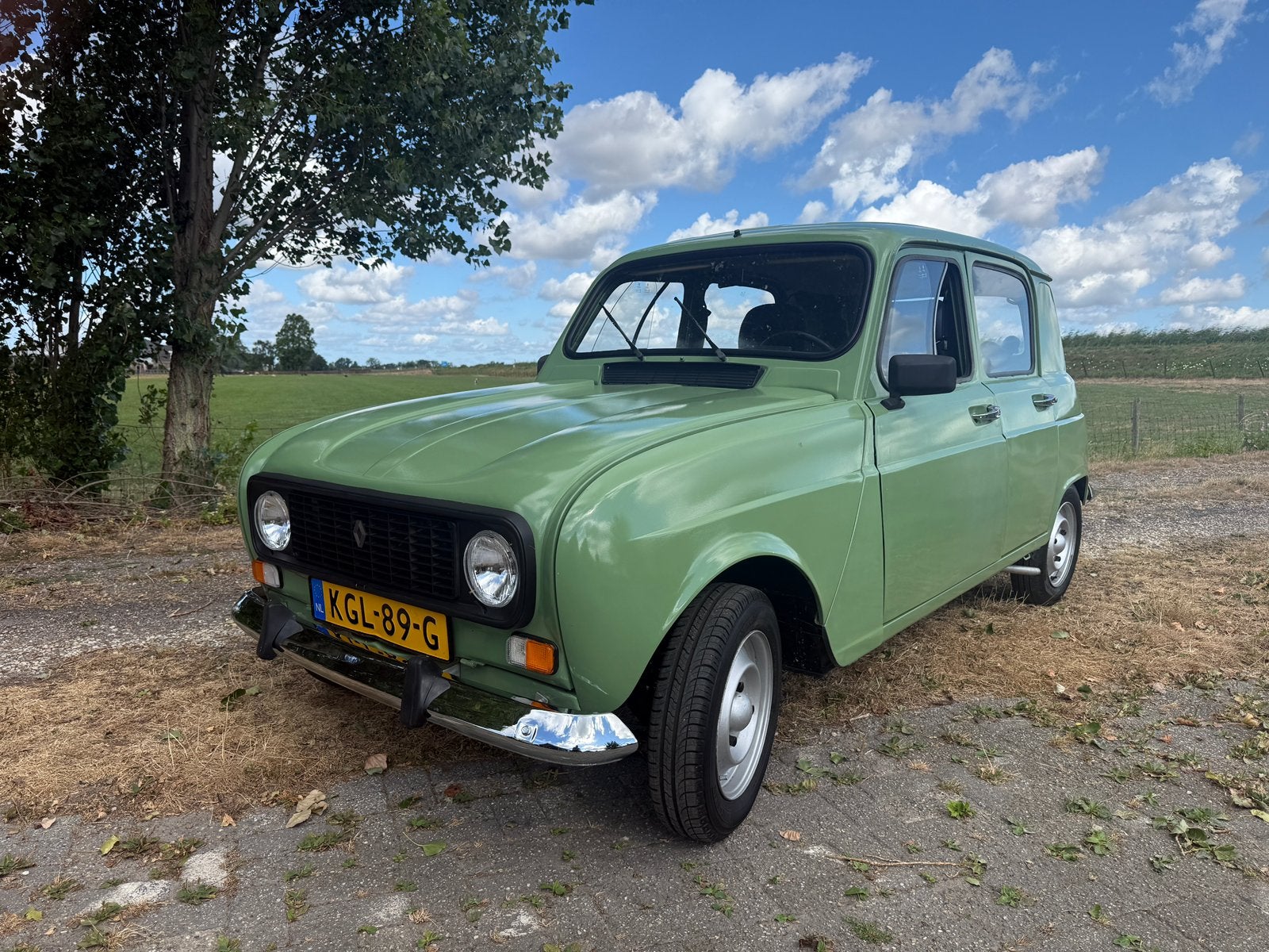 Renault R4 te HUUR - Oldtimer verhuur, Personenauto