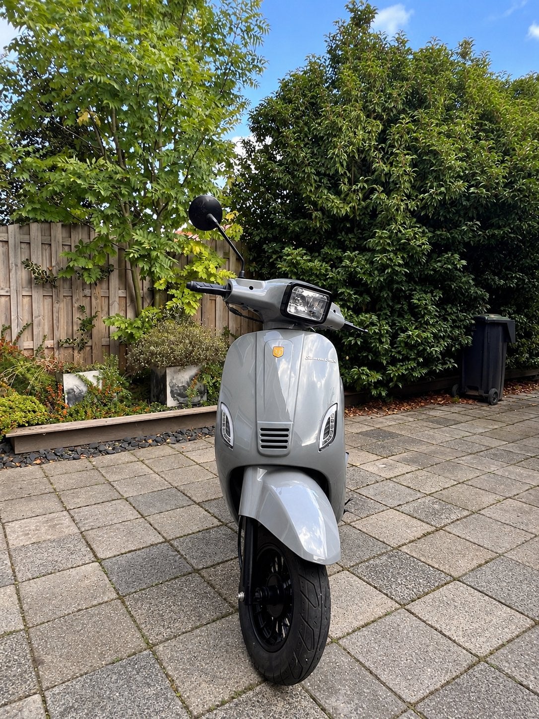 La Souris Sourini RS (2023) 4.109 km, Zo goed als nieuw, Benzine, Ophalen, Overige merken