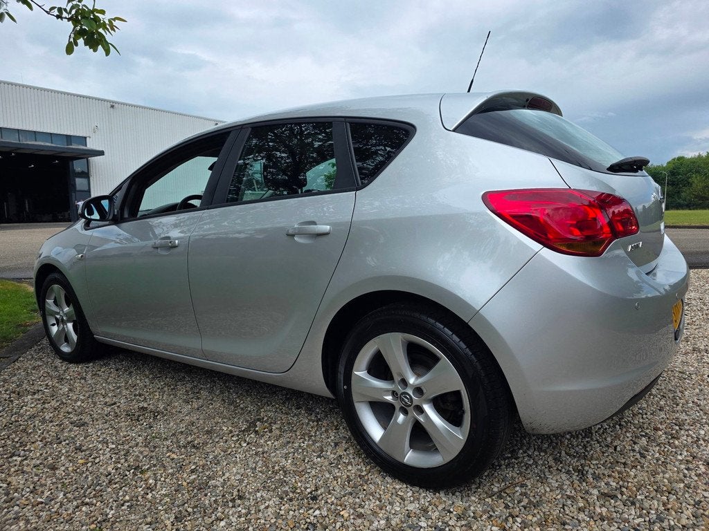 Opel Astra 1.6 Edition 5-deurs AIRCO/cruise, Auto's, Opel, Voorwielaandrijving, Euro 5, Electronic Stability Program (ESP), 680 kg