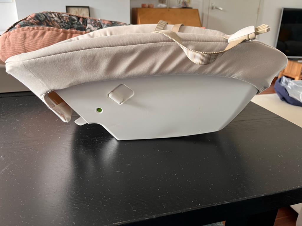 Stokke Newborn Set met speelboog en hoezen, Kinderen en Baby's, Kinderstoelen, Ophalen of Verzenden, Zo goed als nieuw, Meegroeistoel