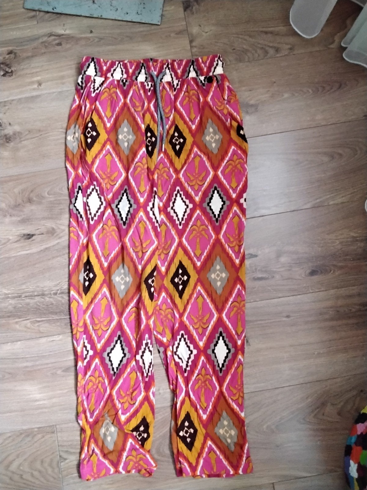 Kleurrijke broek met patroon - Maat M, Maat 38/40 (M), Meerkleurig, BSB, Ophalen of Verzenden