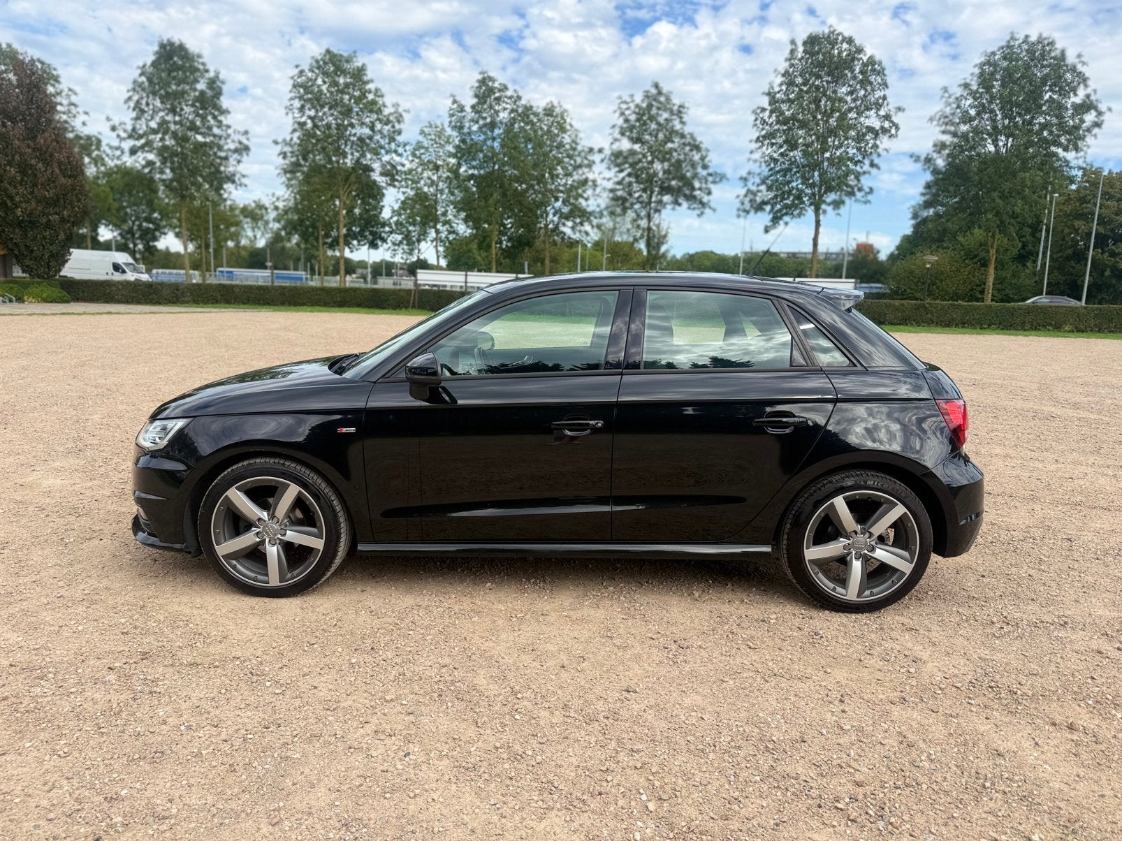 Audi A1 1.0 Tfsi 2016 Zwart S-Line Ultra, Auto's, Voorwielaandrijving, 95 pk, Bedrijf, Geïmporteerd