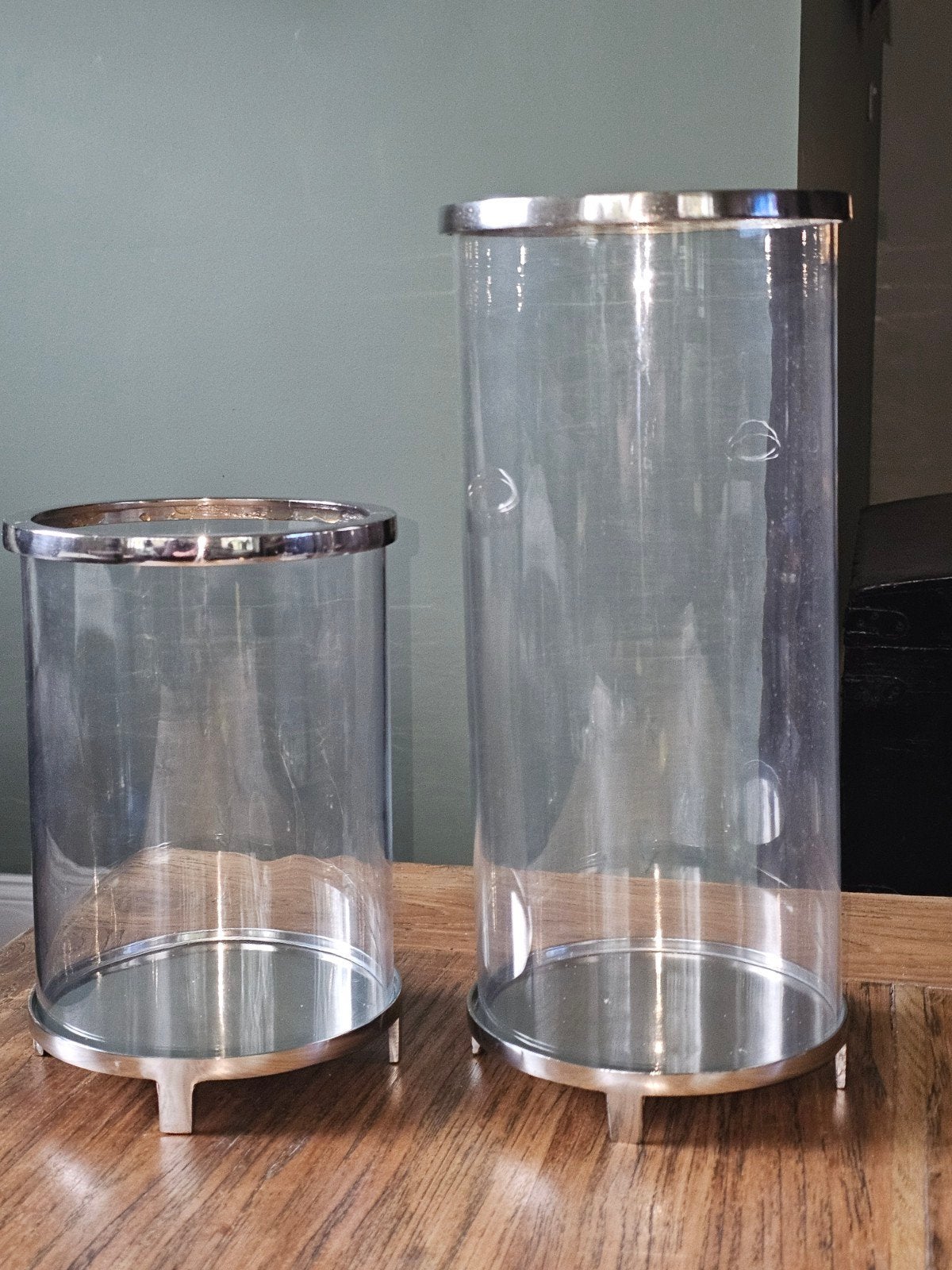 Set van 2 glazen windlichten met zilveren rand, Ophalen of Verzenden, Zo goed als nieuw, Overige kleuren, Glas
